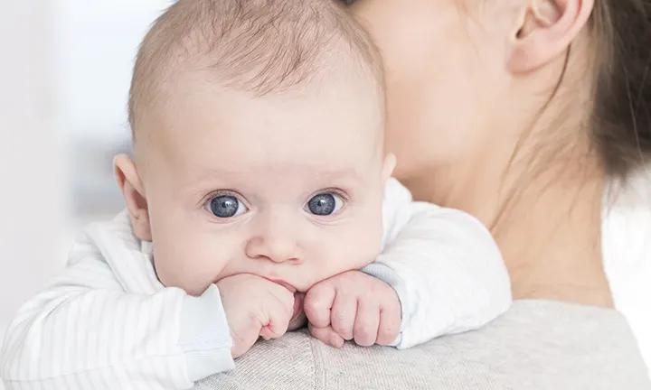babyaugen nach der geburt - Bis wann steht die Augenfarbe bei Babys fest