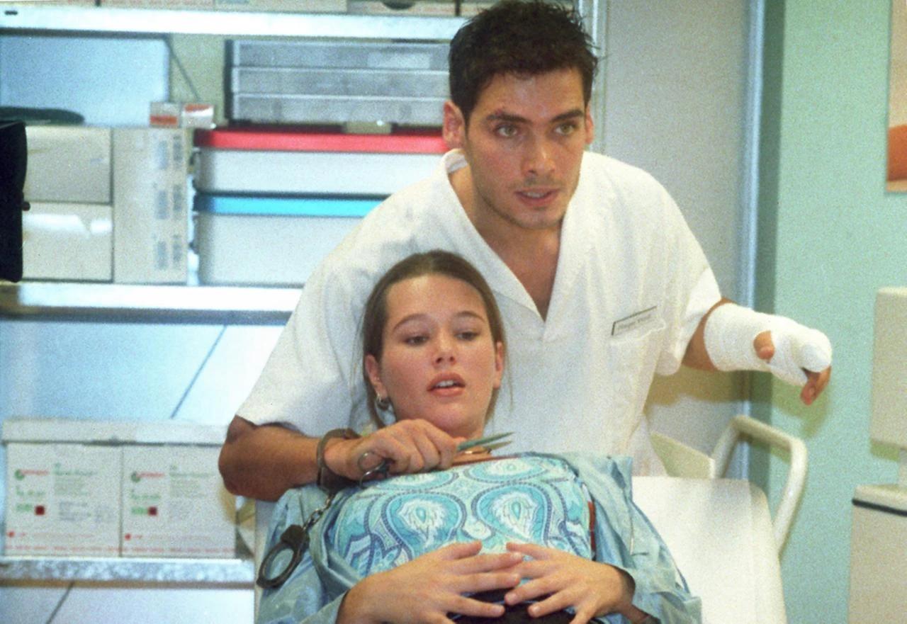 in aller freundschaft jonas geburt - In welcher Folge bekommt Alina Heilmann ihr Baby