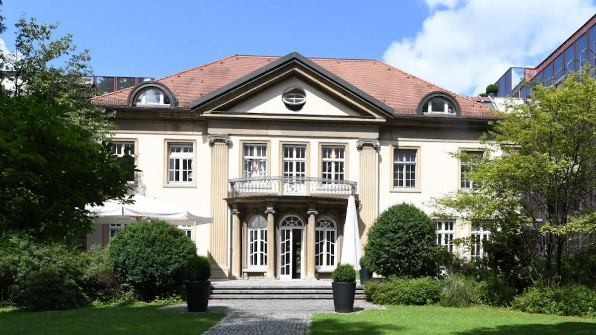 geburt privatklinik - Ist die geisenhofer Klinik eine Privatklinik