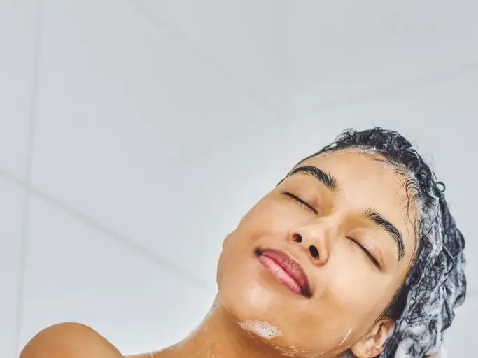 haare über kopf waschen - Ist es besser die Haare kopfüber zu waschen