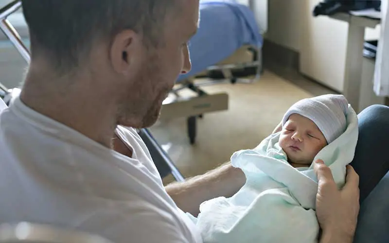 wie lange darf der vater nach der geburt zuhause bleiben - Kann der Väter 1 Monat Elternzeit nehmen