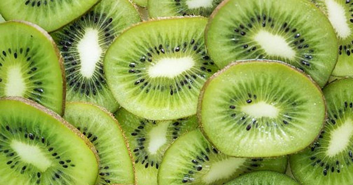 kiwi kleinkind - Kann man Baby Kiwi mit Schale essen