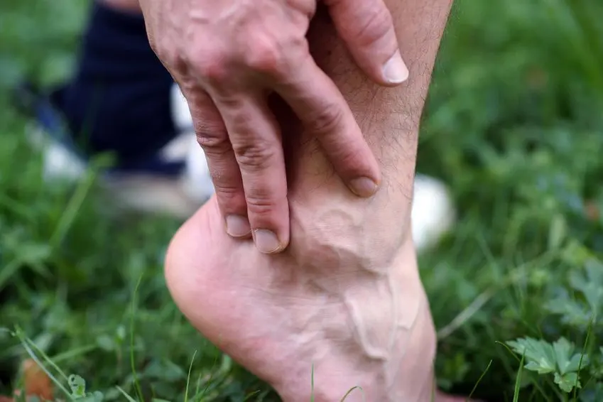 gebrochener fuß symptome - Kann man den Fuß bewegen wenn er gebrochen ist