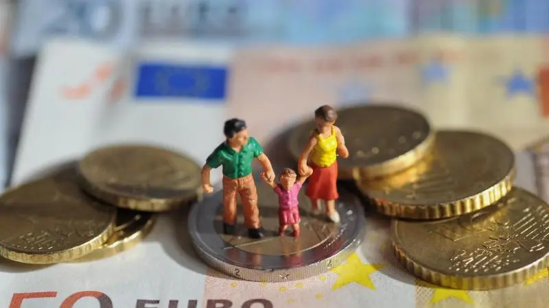 Steuerklasse nach Geburt wechseln: Vater - Wann lohnt sich Steuerklasse 3 und 5 Elterngeld steuerklasse nach geburt wechseln vater - Wann lohnt sich Steuerklasse 3 und 5 Elterngeld