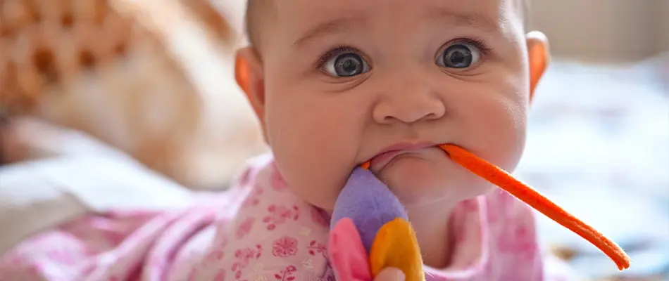 baby nimmt hand in den mund - Wann nimmt Baby Hand in den Mund