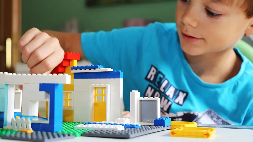 lego ab wann - Wann Spielen Kinder mit LEGO