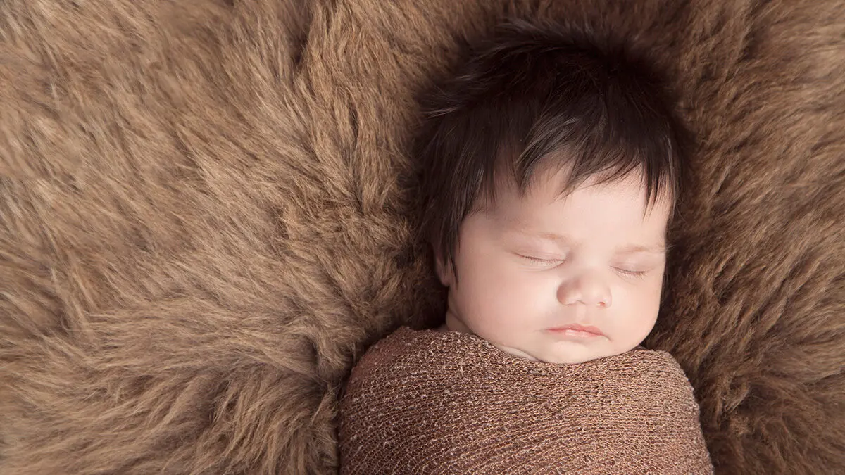 verlieren babys haare nach geburt - Wann wachsen die Haare beim Baby wieder nach
