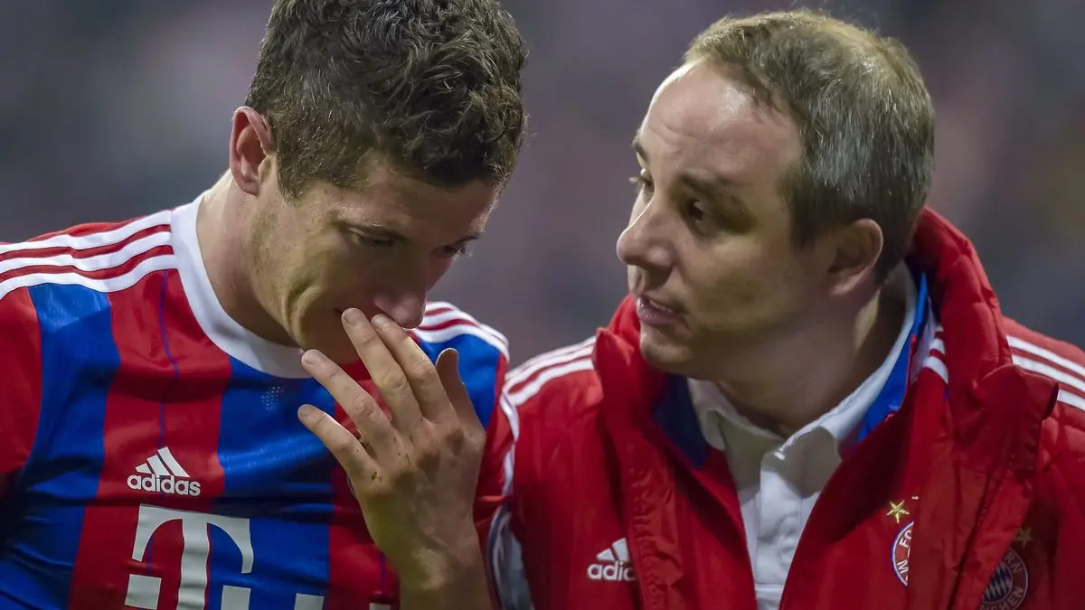 prellung nase - Wann zum Arzt nach Schlag auf Nase