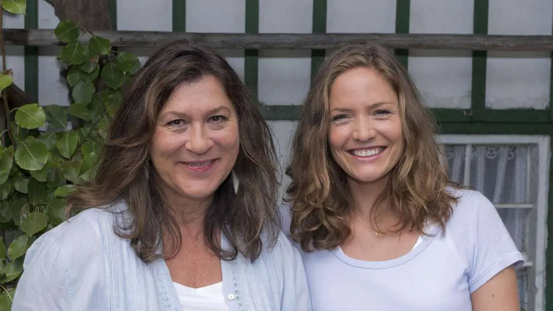 die hebamme mediathek - Warum wurde Lena Lorenz ausgewechselt