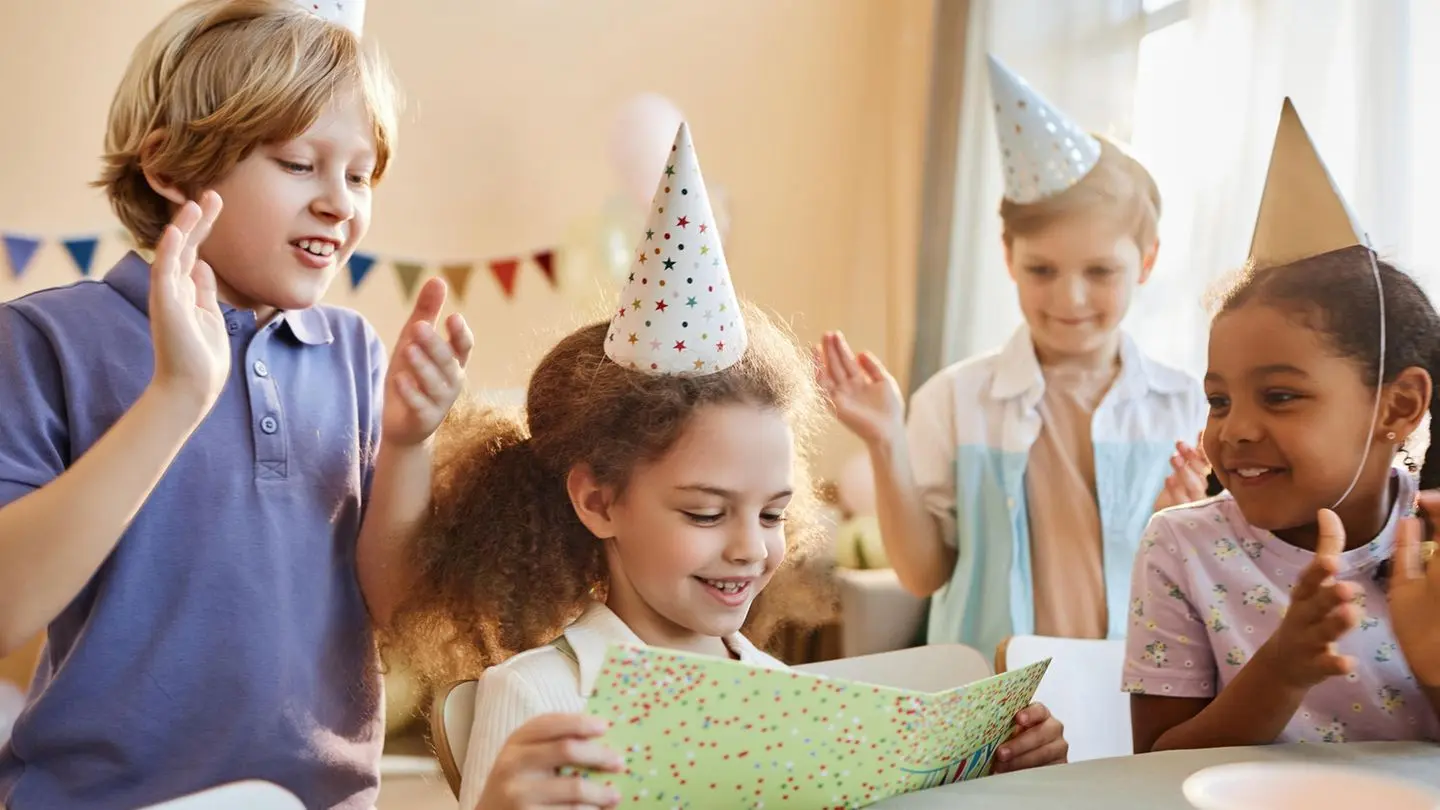 glückwünsche von kindern - Was kann man schreiben Wenn ein Kind Geburtstag hat