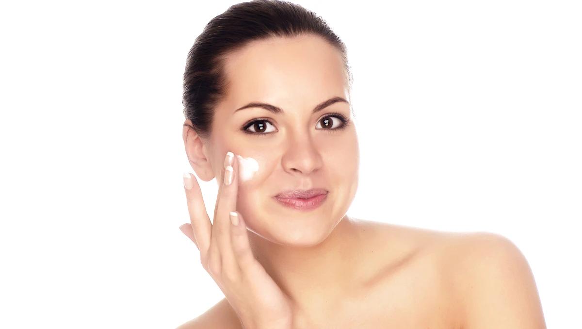 Abschwellende Salbe Gesicht: So bekämpfen Sie Schwellungen und verbessern Ihr Aussehen - Was tun gegen Lymphstau im Gesicht abschwellende salbe gesicht - Was tun gegen Lymphstau im Gesicht