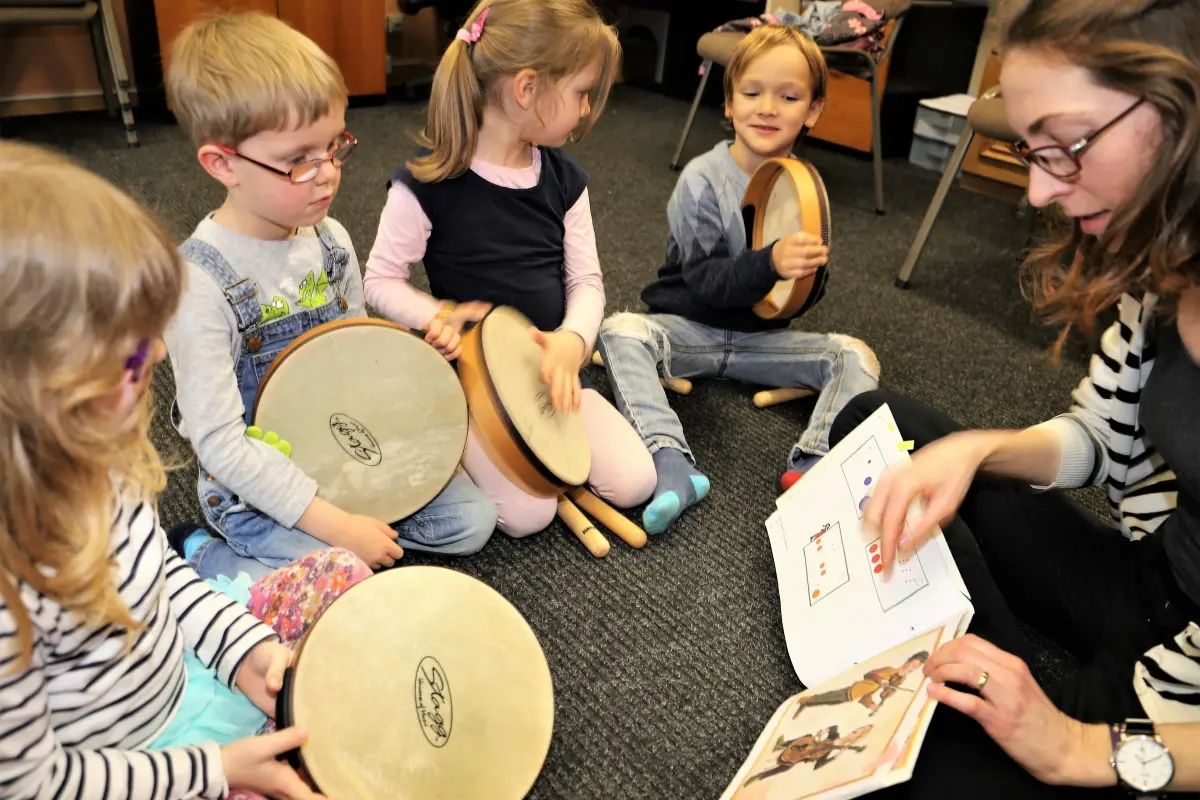 frühmusikalische erziehung - Was versteht man unter musikalischer Früherziehung