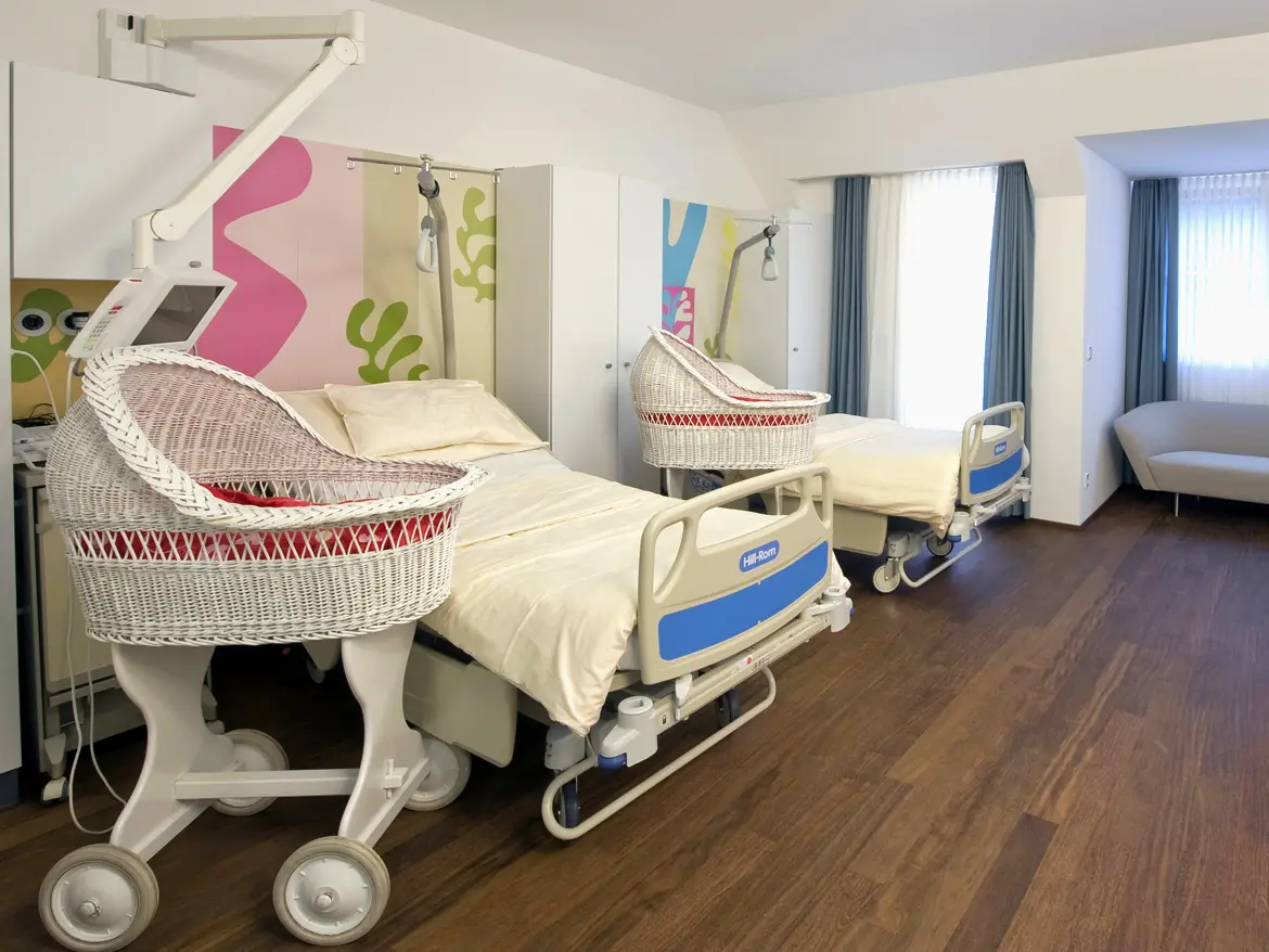 familienzimmer geburt geschwisterkind - Wer darf im Familienzimmer übernachten