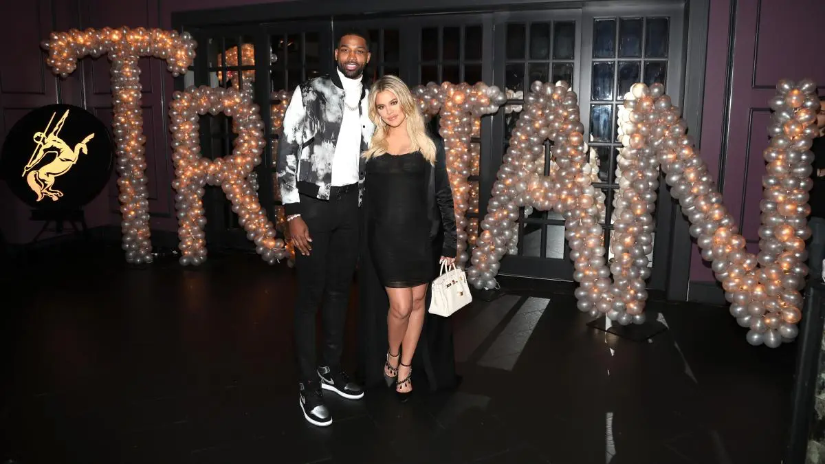 kim kardashian geburt - Wer hat Kim Kardashians Kind ausgetragen