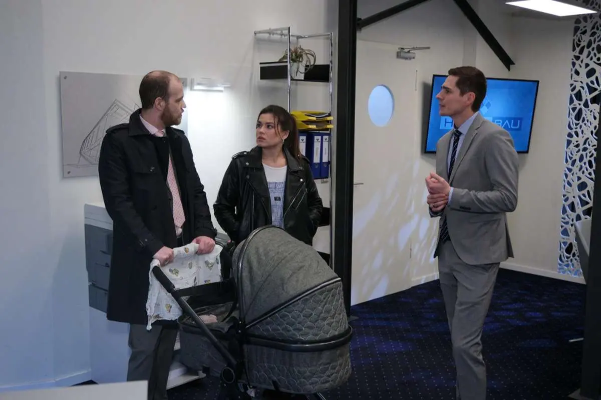 unter uns vivien schwangerschaft - Wer ist der Vater von Viviens Kind bei Unter uns