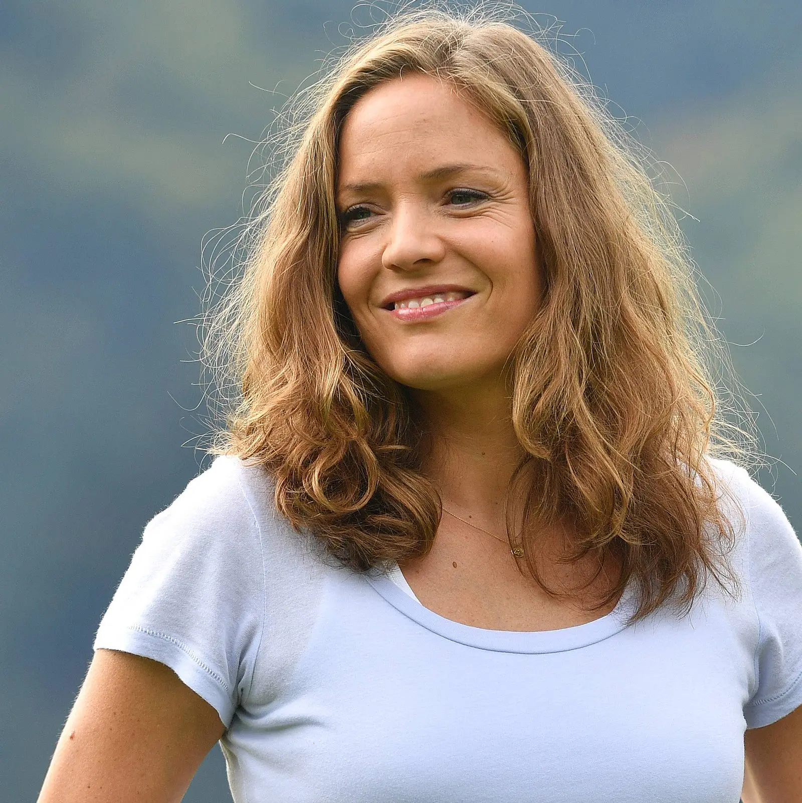 hebamme lena lorenz - Wer spielt die Hebamme Lena Lorenz