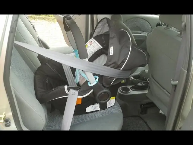 maxi cosi wie anschnallen - Wie fest im Maxi-Cosi anschnallen