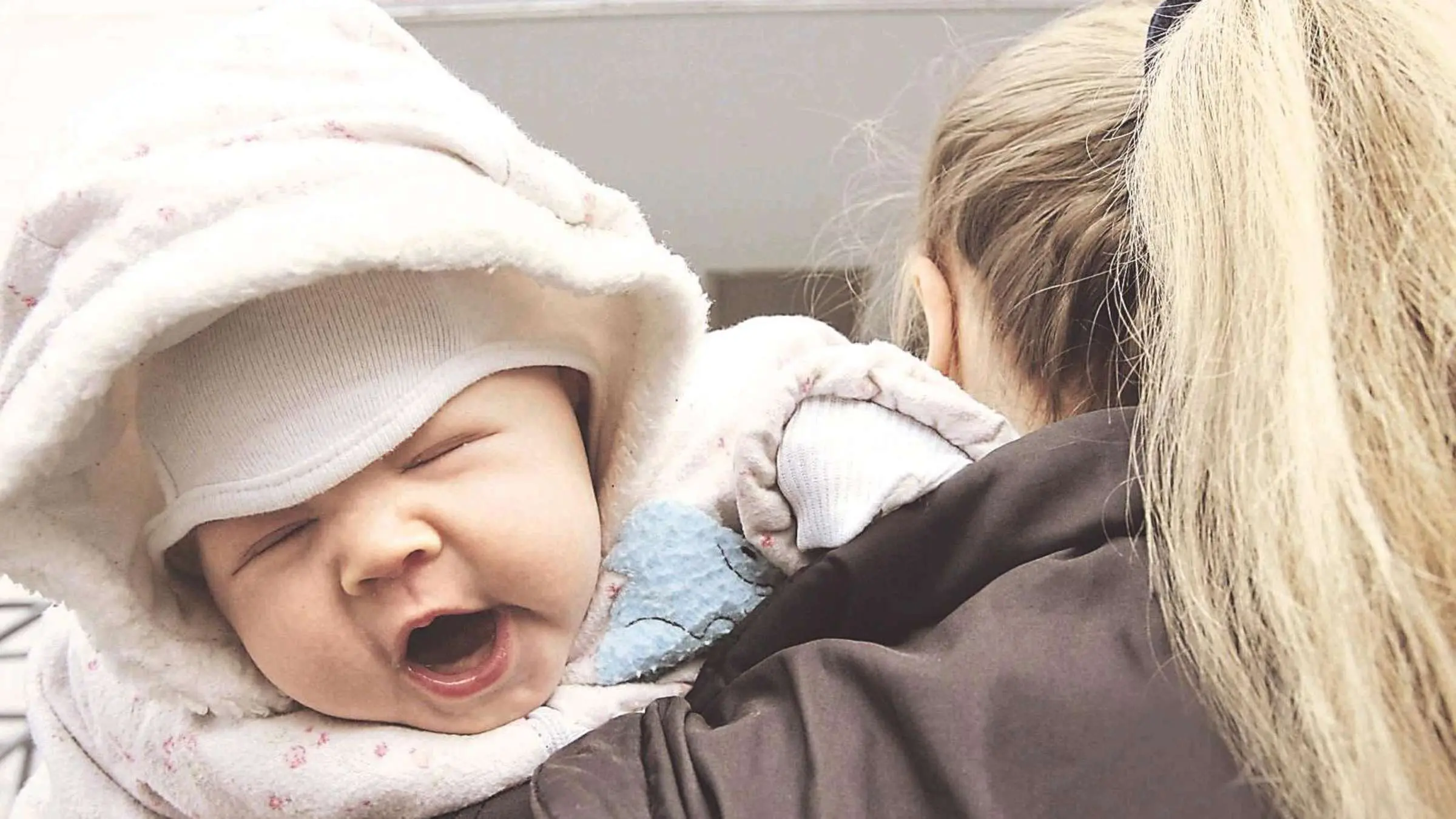 hormone nach geburt weinen - Wie fühlt sich Baby Blues an