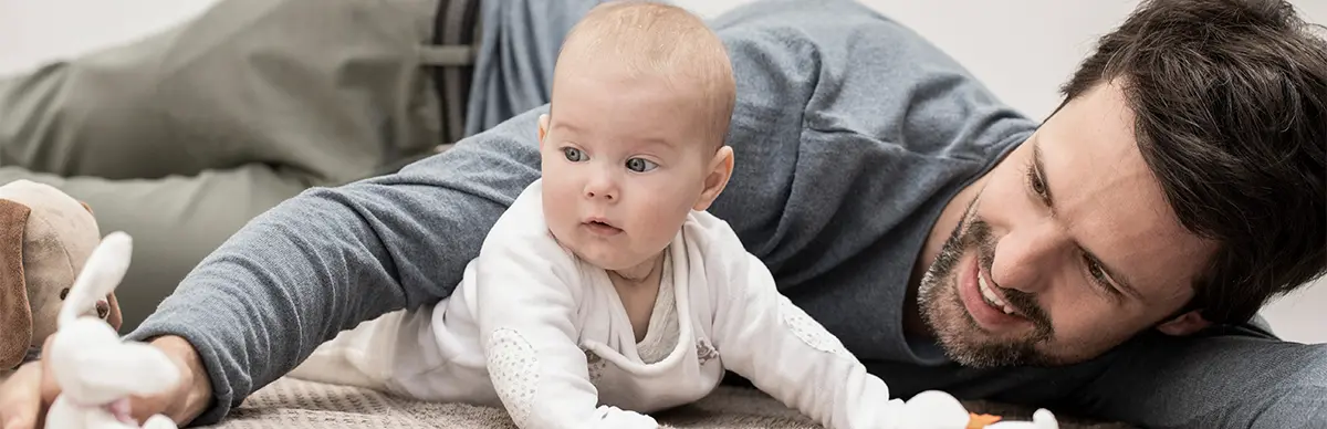 neugeborenes schnupfen wann zum arzt - Wie sieht Schnupfen bei Neugeborenen aus