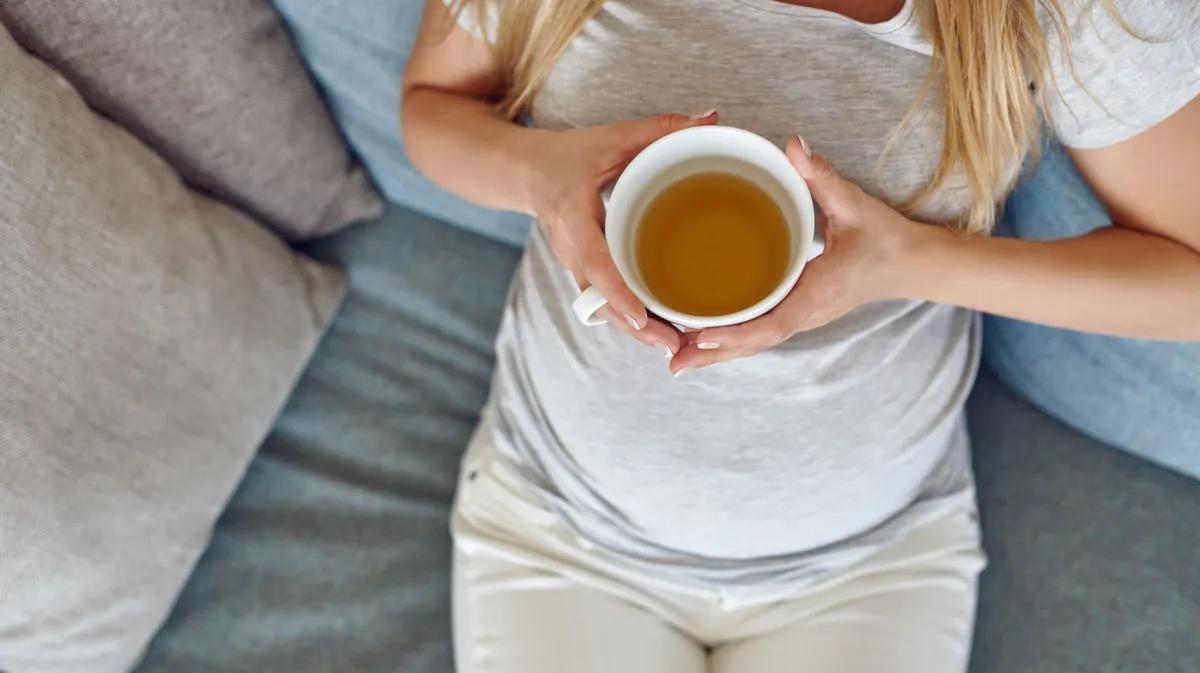 darf man kamillentee in der schwangerschaft trinken - Wie viel Kamillentee kann man am Tag trinken