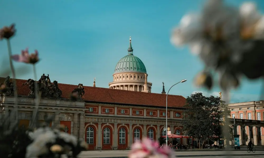 Wer wird Millionär? Hebamme - Günther Jauchs berühmte Sendung aus der Sicht einer Hebamme - Wie viel verdient Günther Jauch im Jahr wer wird millionär hebamme - Wie viel verdient Günther Jauch im Jahr