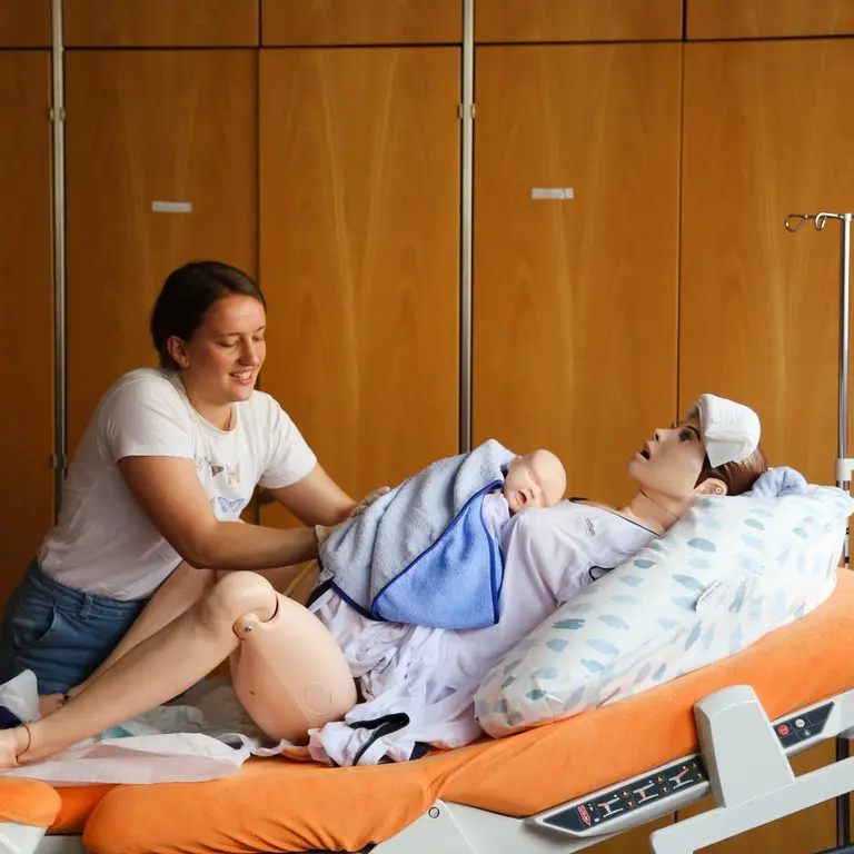 ausbildung hebamme saarland - Wie wird man Hebamme Saarland