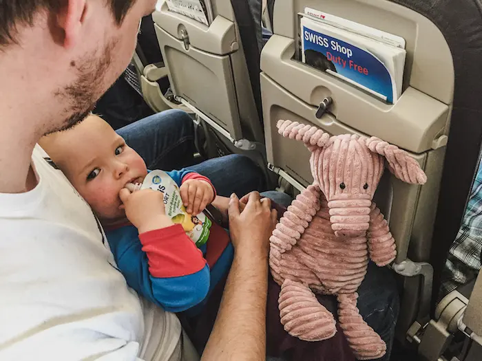flug mit baby - Wo sitzt man am besten im Flugzeug mit Baby